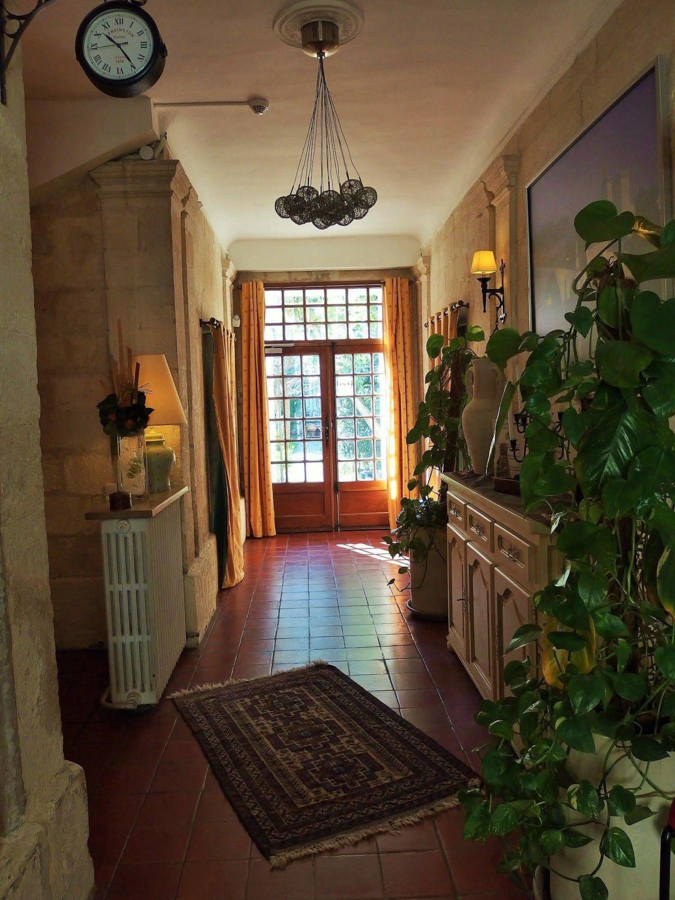 Au Saint Roch - Hotel Et Jardin Aviñón Exterior foto